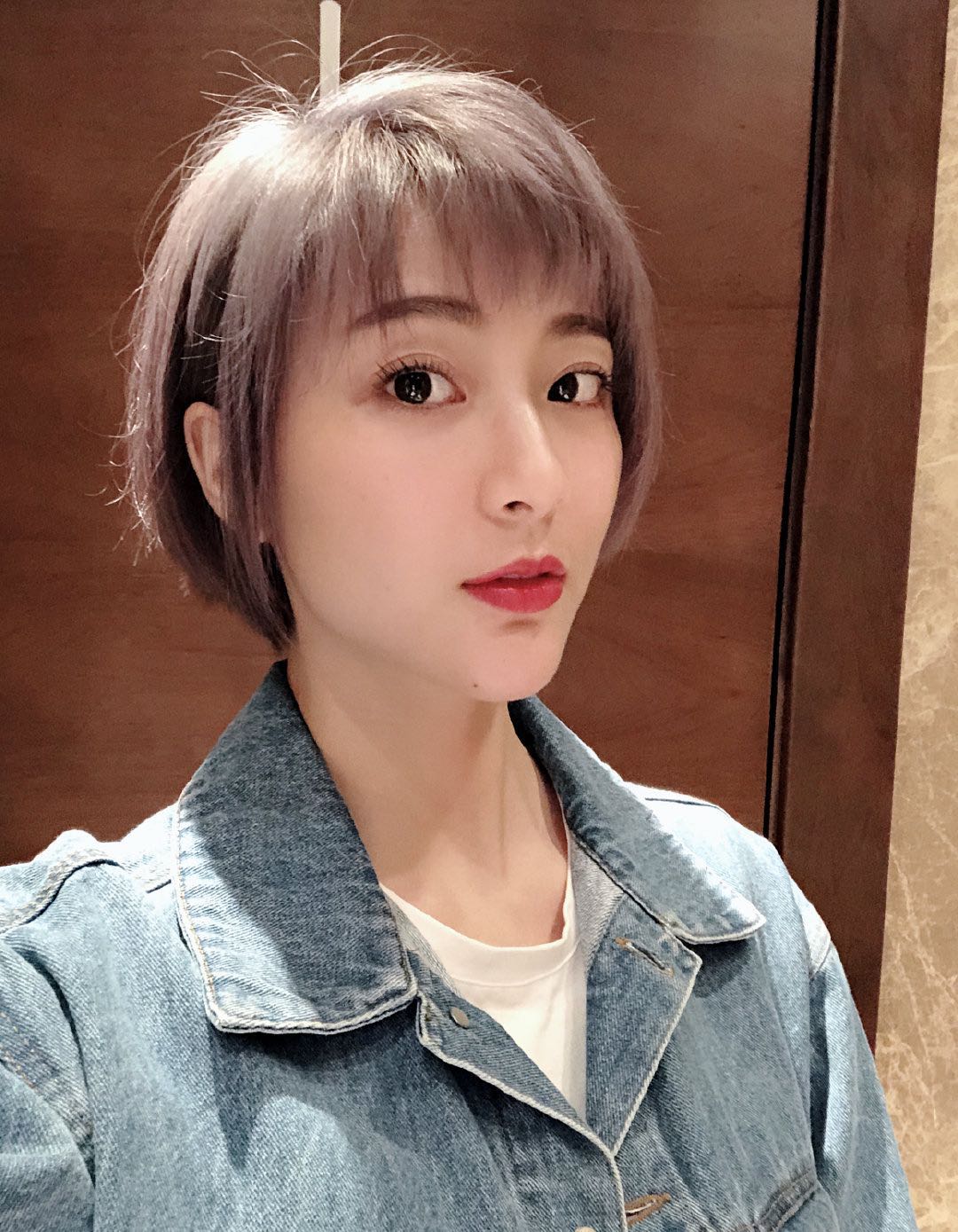 原创导演陈嘉上默认和小30岁女演员结婚疑已怀孕网友调侃老夫嫩妻