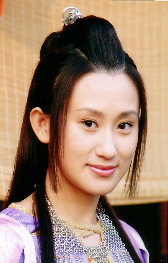 赵文卓结婚13周年,妻子张丹露晒合影秀恩爱,"生活需要仪式感"_微博