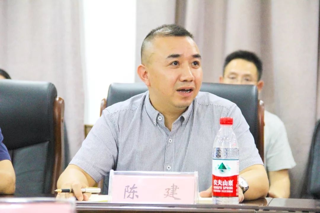 党委常委,副政委许凤元少将一行在长沙市委常委,长沙警备区政委曹友华