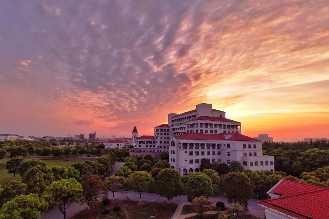 毕业季 | | yesterday once more_旅游学院