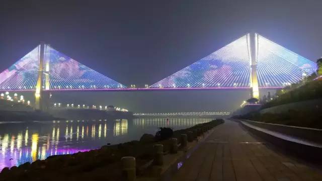最低107元,1个半小时飚宜宾!成贵铁路乐宜段正式开通
