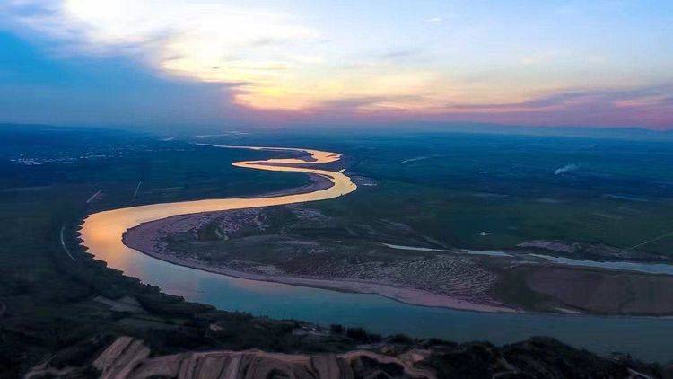 深入开展环境整治共同维护巩义美丽小三亚