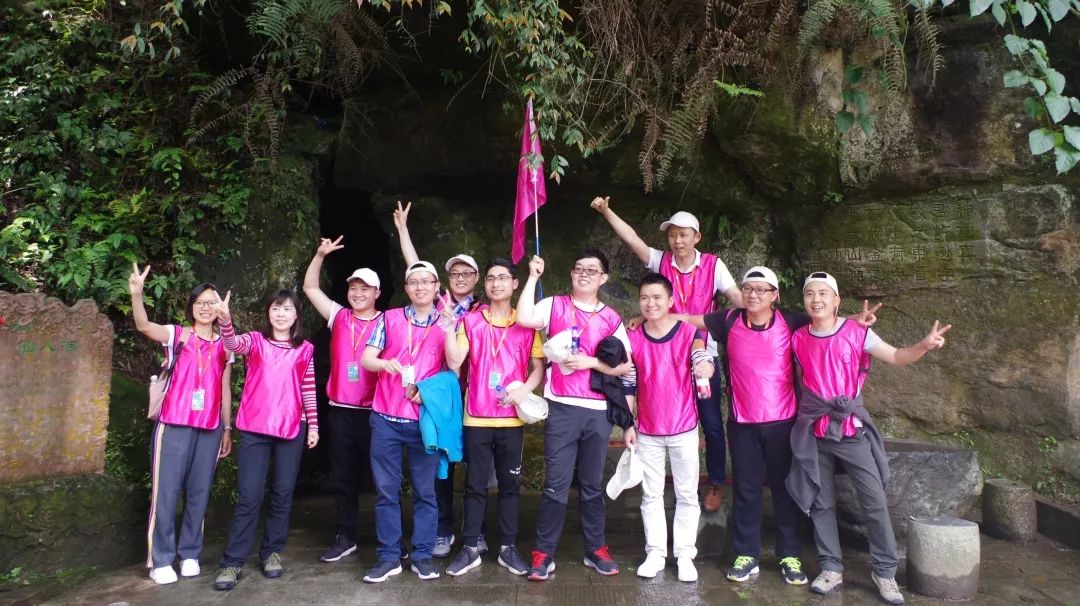 力量型,智慧型,互补型众人推选,组队形成,舵手出炉组队协作:翻山越岭