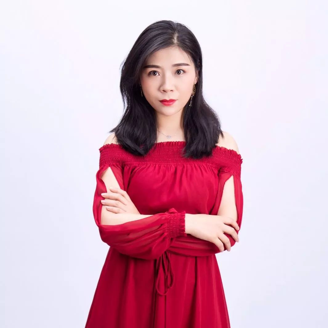 徐传慧(饰山花)龙口市吕剧团优秀青年演员.