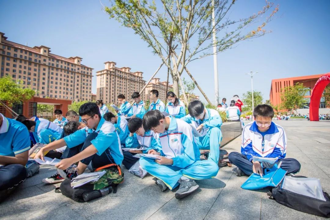 今日荣成万名学子参加初中学业考试