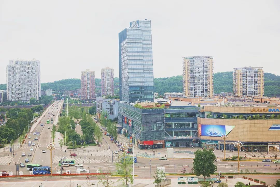 头条从百货大楼到物商之都三时态发酵简阳繁华