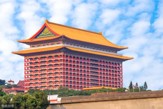 比你有钱的人一定比你努力