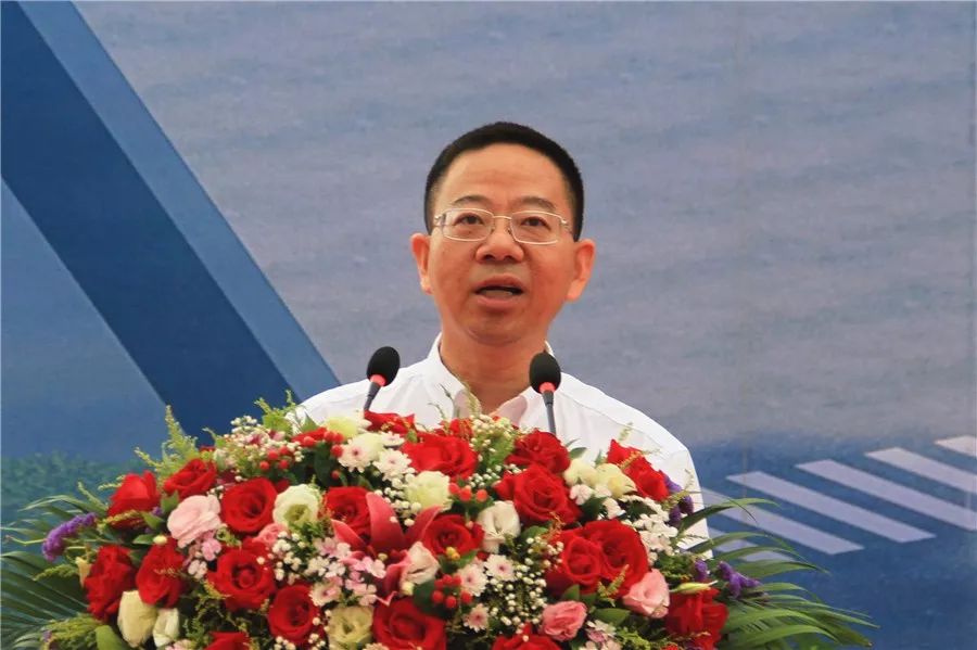 易际亮发言杜继正发言黄慧强调,县委县政府将高度关注,全力推进教育