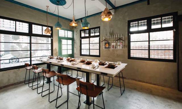 老房子改造的餐厅也可以很时尚