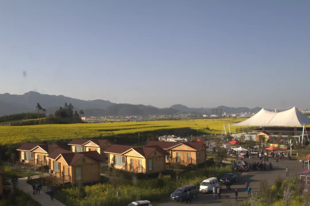 航旅信息罗平航空夏令营带你体验不一样的暑假