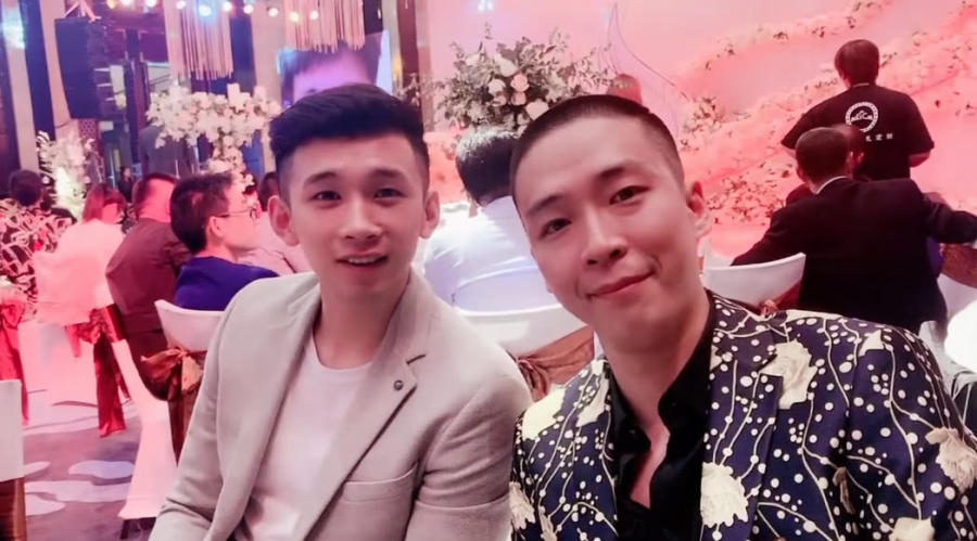 刘一手举行婚礼,各大网红都齐聚一桌,网友:天佑都来了!