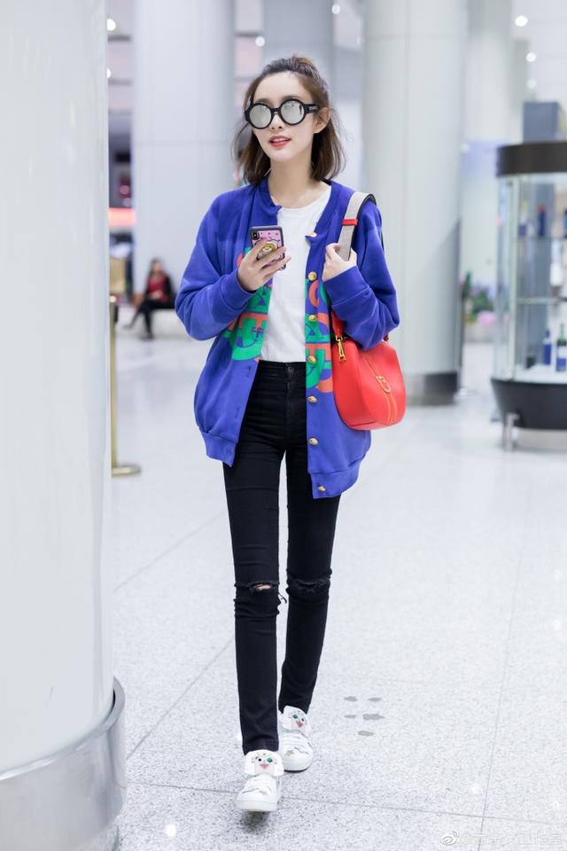 钟爱白色的孟子义从日常街拍到晚礼将白色玩出新花样