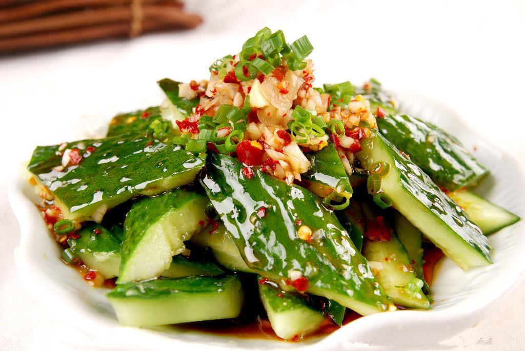 这菜5毛每斤,夏天隔三差五吃一次,爽口开胃,越吃越瘦_黄瓜