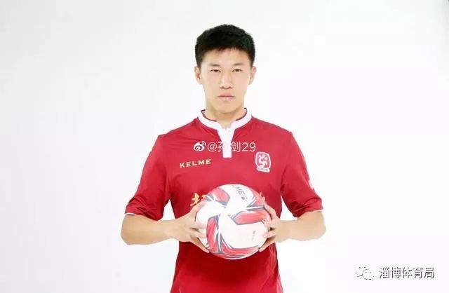 官宣!李微等三名强援加盟淄博蹴鞠