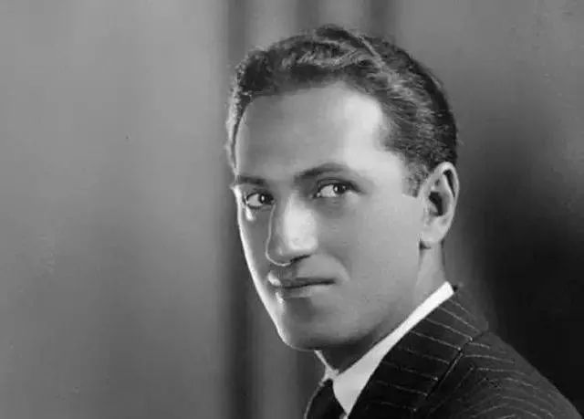 乔治·格什温乔治·格什温(george gershwin)被称为美国民族音乐的