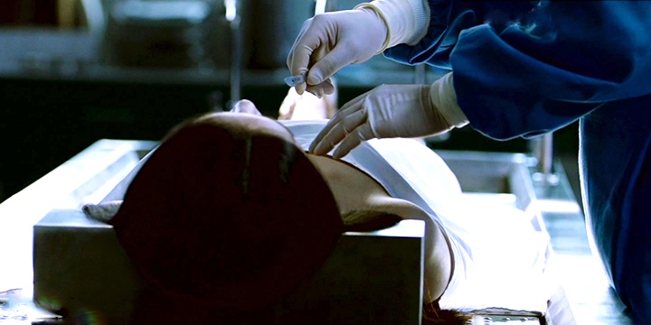 法医秦明艺术化背后若真实还原法医工作会枯燥且血腥