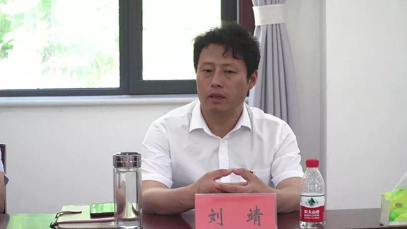 阜平县委书记带队开展一学习三热爱主题宣传教育活动