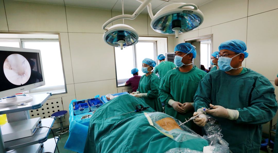 泰安市第一人民医院骨二科成功开展腰椎间盘突出症椎间孔镜下髓核摘除
