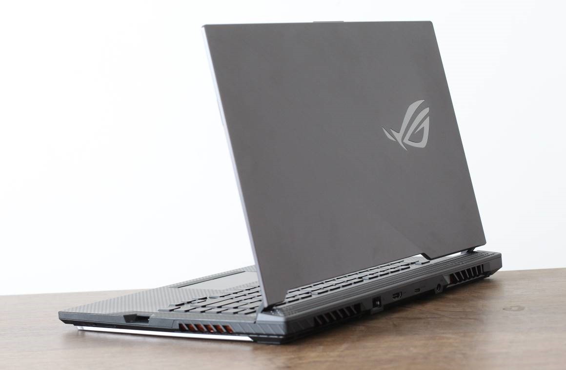 钥石加持rog全新240hz电竞利器枪神3测评体验