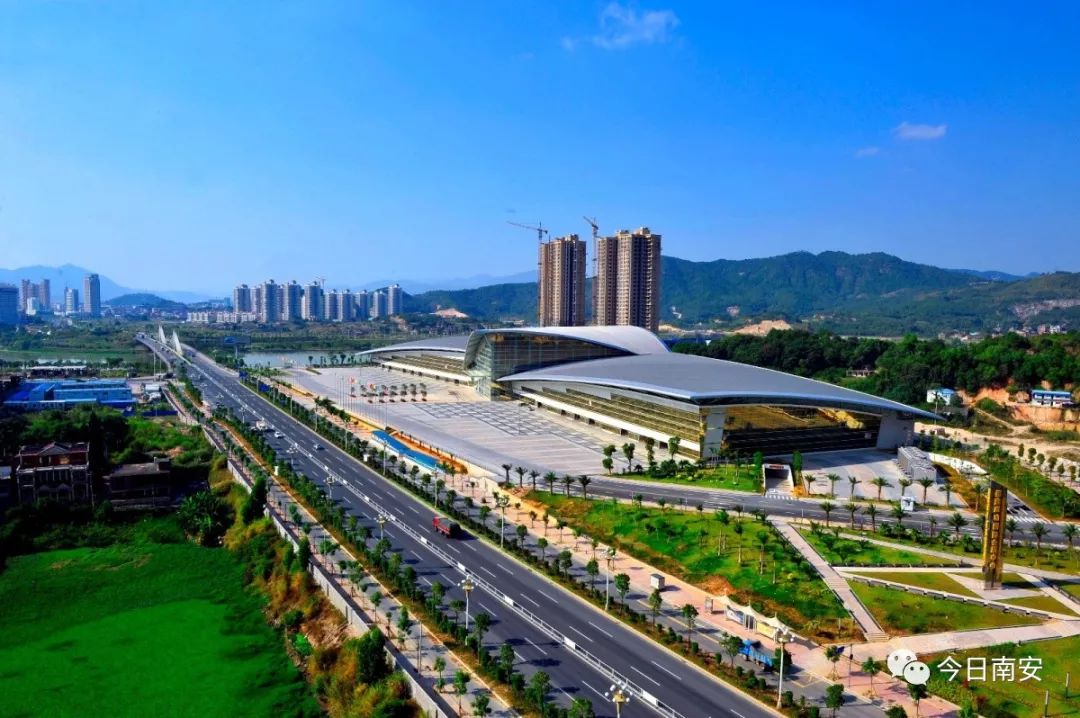 您好我是南安快点击文末阅读原文为我们蓬华投票打call吧