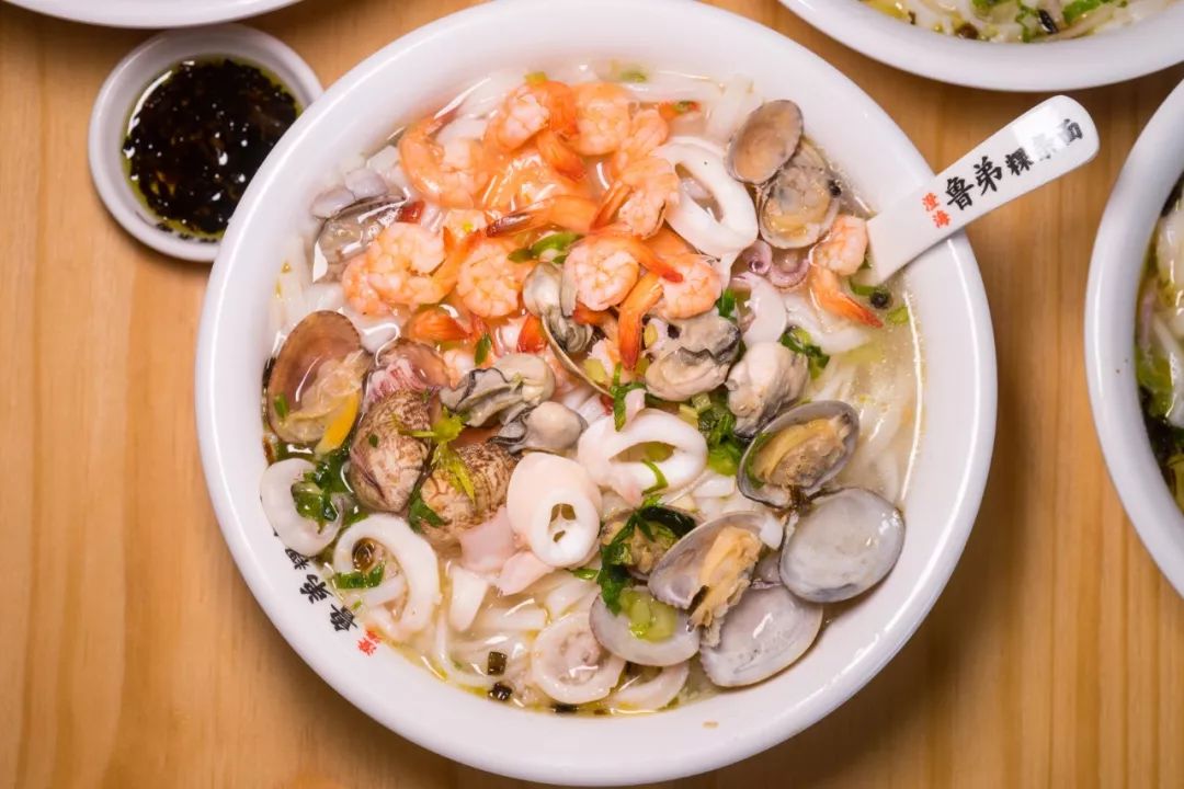 巨无霸海鲜粿条,澄海人的骄傲!