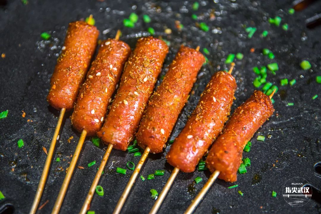 你怎么可以这个亚子背着我去吃这家到凤凰必吃的湘西烤小串