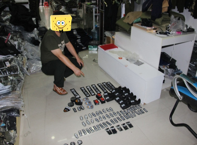 那坡公安治安大队开展非法贩卖警用品专项整治行动