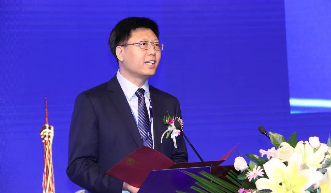 在首都医科大学附属北京同仁医院刘武教授的主持下,本届会议的开幕式