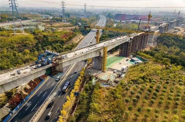 修建高速铁路拆迁红线是多少米