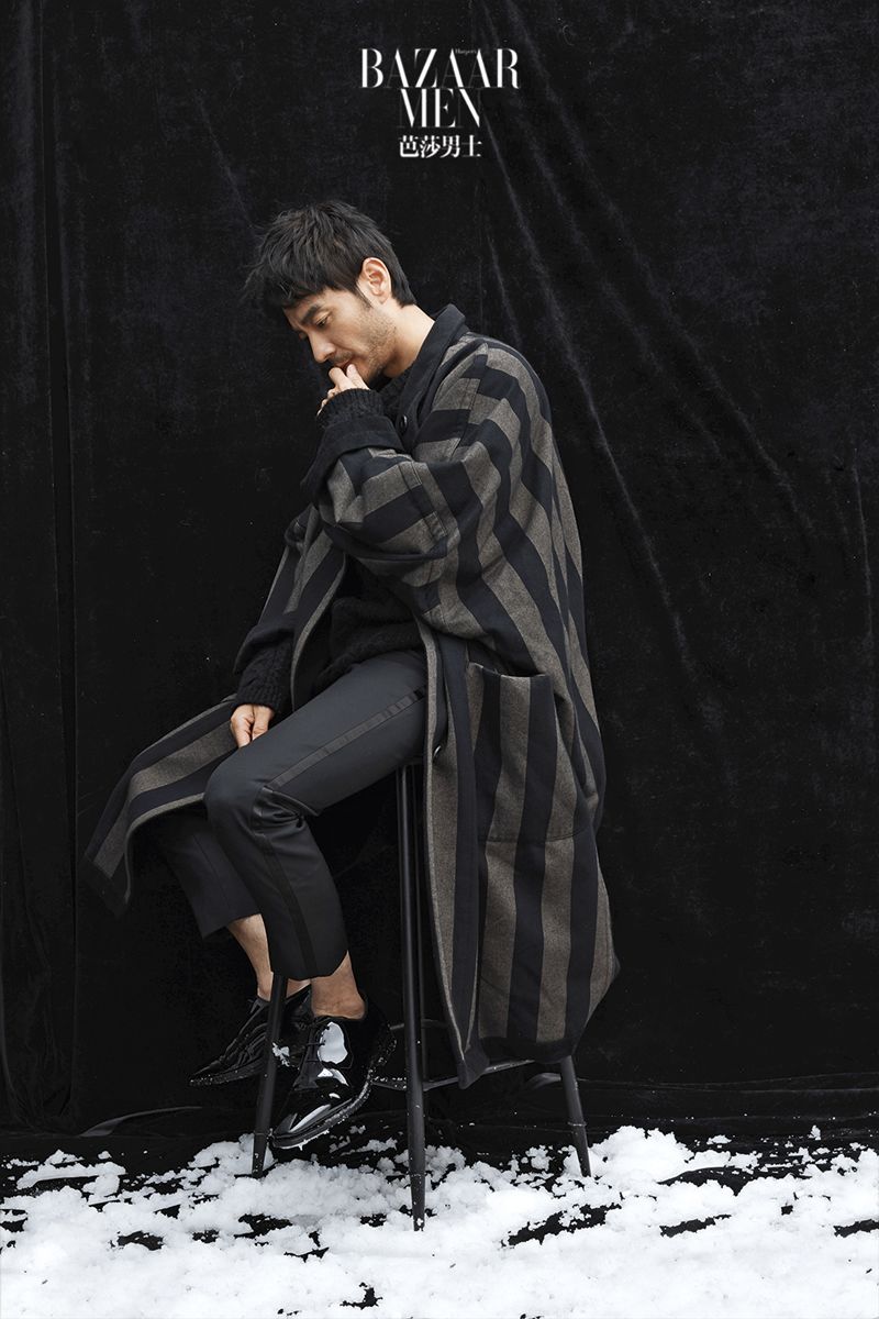 皮鞋 salvatore ferragamo在《林海雪原》的拍摄现场,李光洁化身"战地