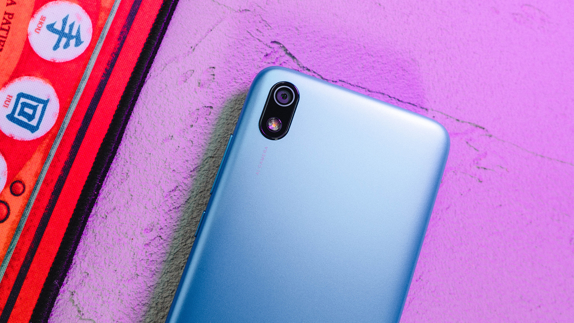 redmi 7a图赏:小巧喜人 强劲电力