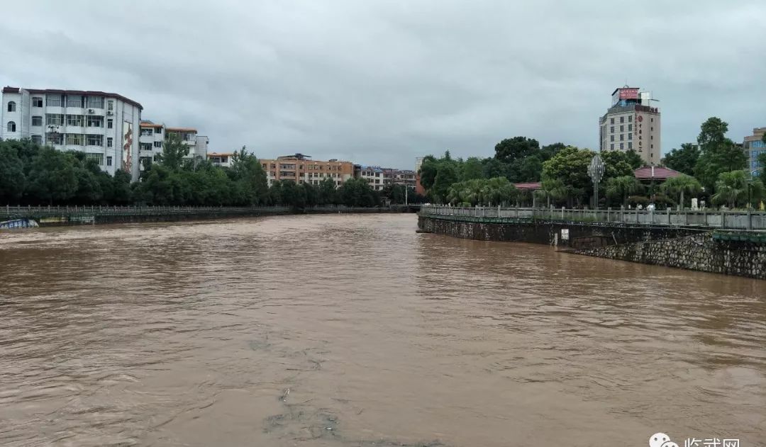 航拍连续暴雨临武多地涨水受灾