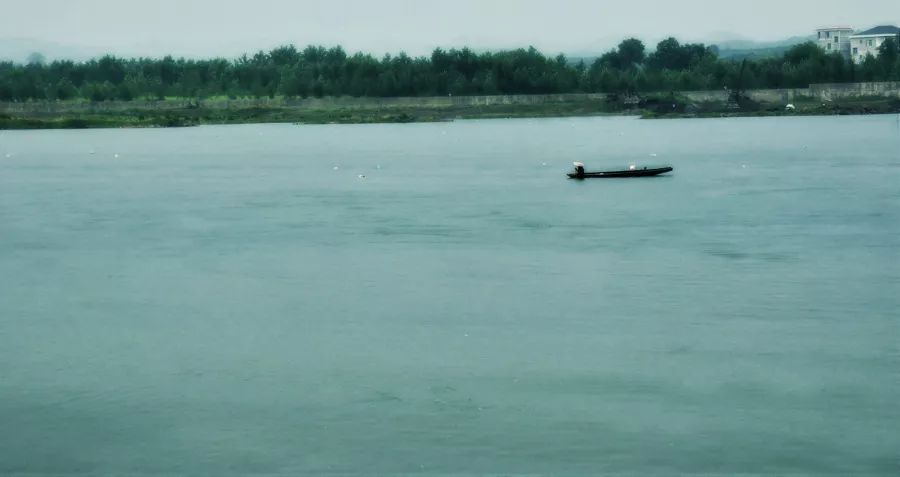 浮沤,_大山谷图库