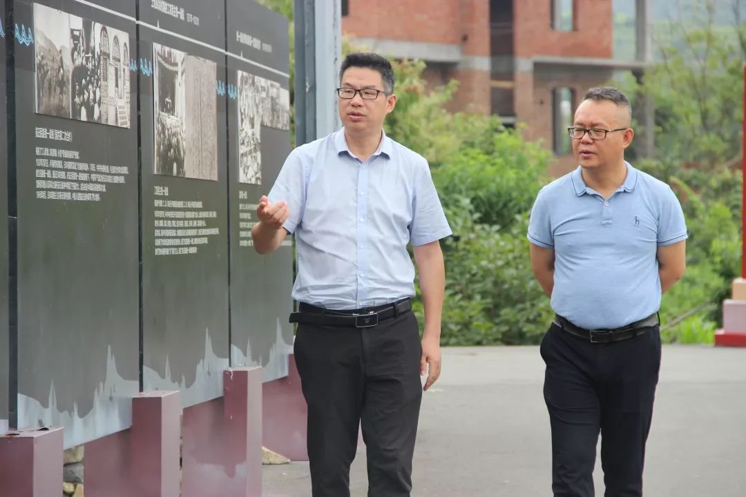 市委统战部副部长吴玉明调研坞根统战工作