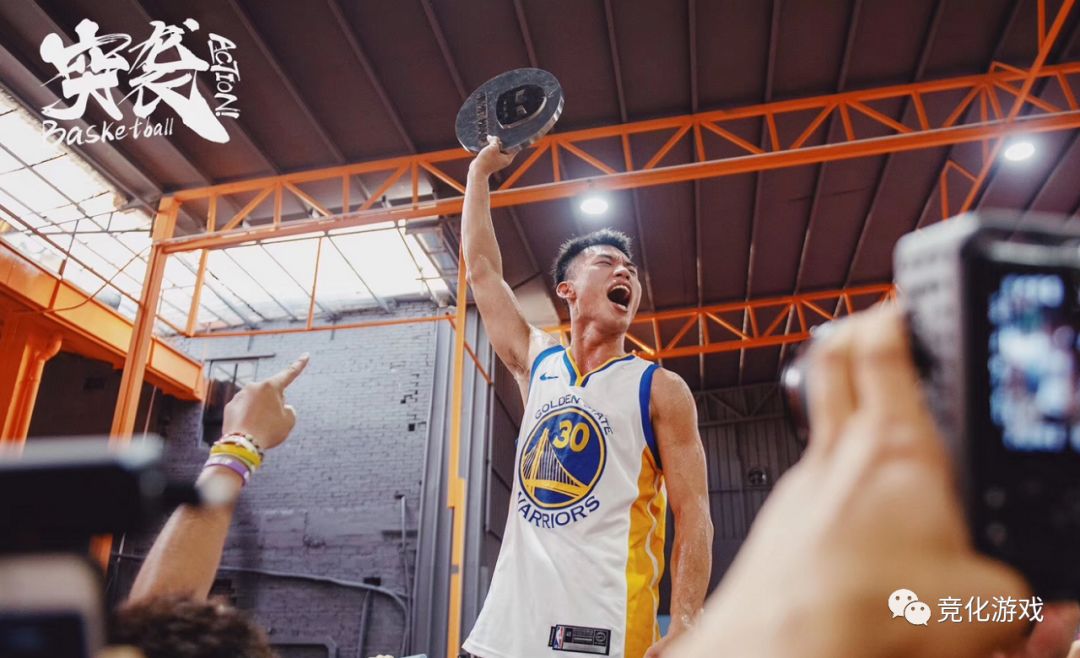 172公分 体重:70公斤来自:广东董康潮个人简介:篮球训练师"野球帝王