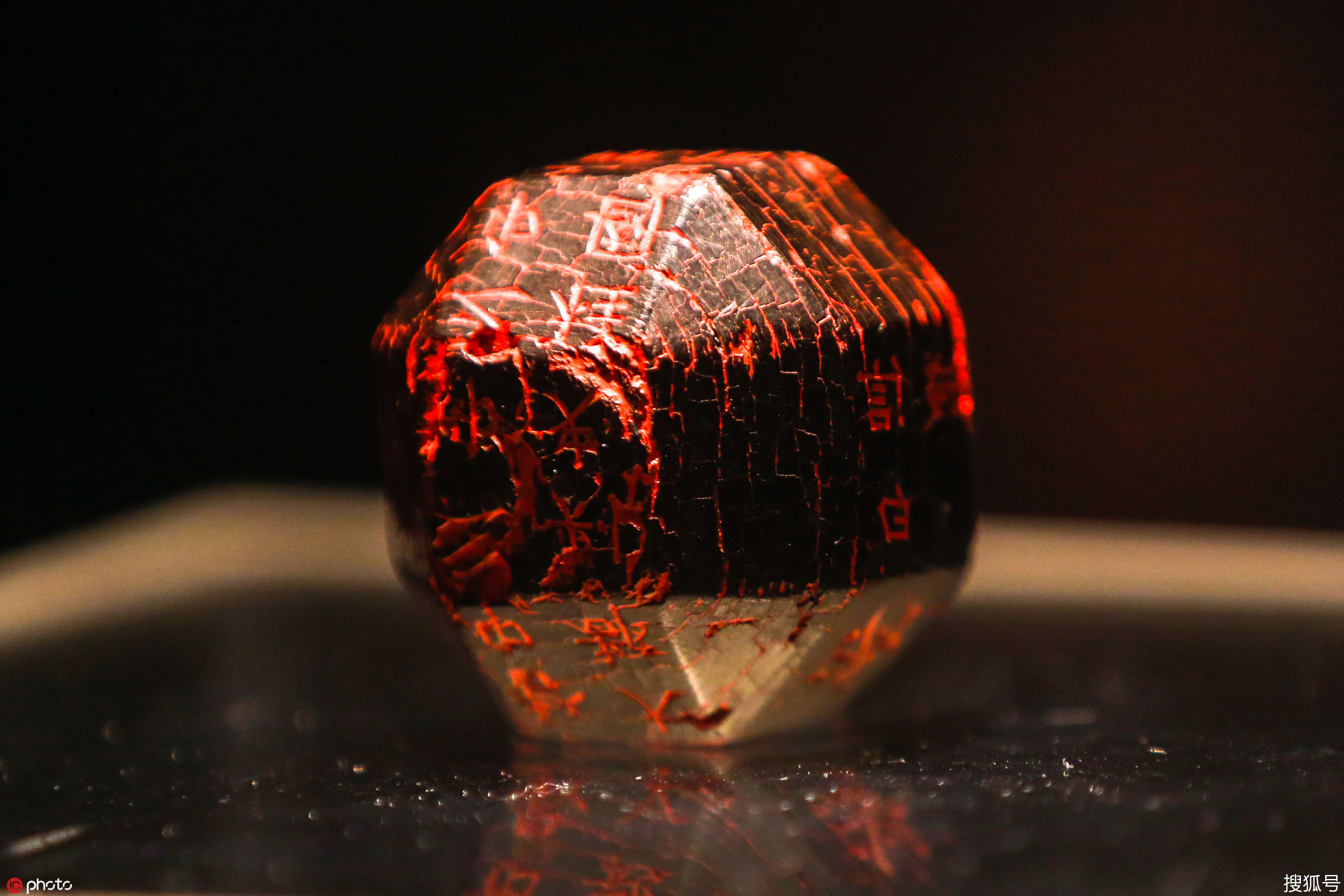 独孤信印入选高考数学题走红 考生陕历博打卡参观