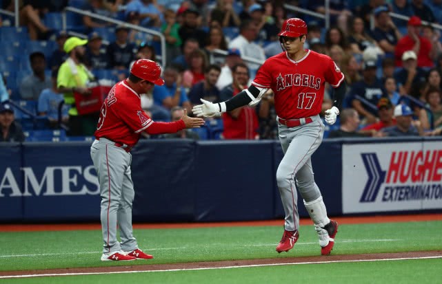 大谷翔平达成完全打击成就坦帕湾光芒苦成背景板