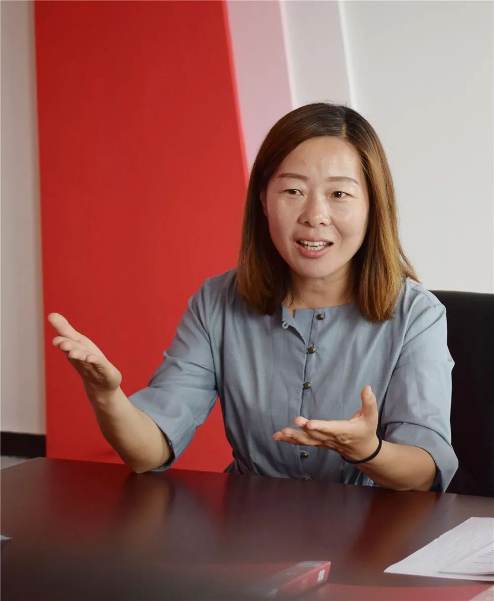 双向衔接座谈会上,示范小学柴晓华校长介绍了本校的基本概况,校园文化