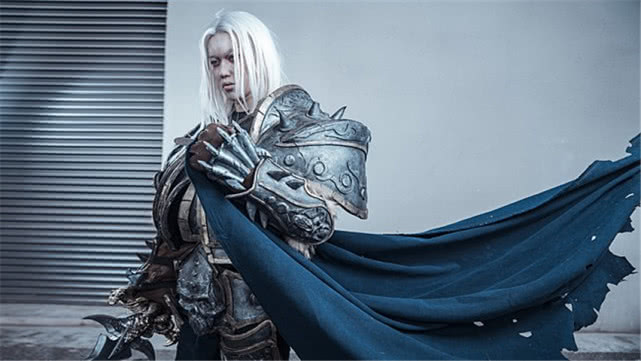 cosplay魔兽世界堕落王子阿尔萨斯有矿的大佬