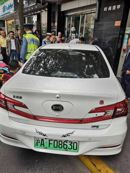 上海交通约谈滴滴被处罚10万元网约车闯关逃逸致4人受伤