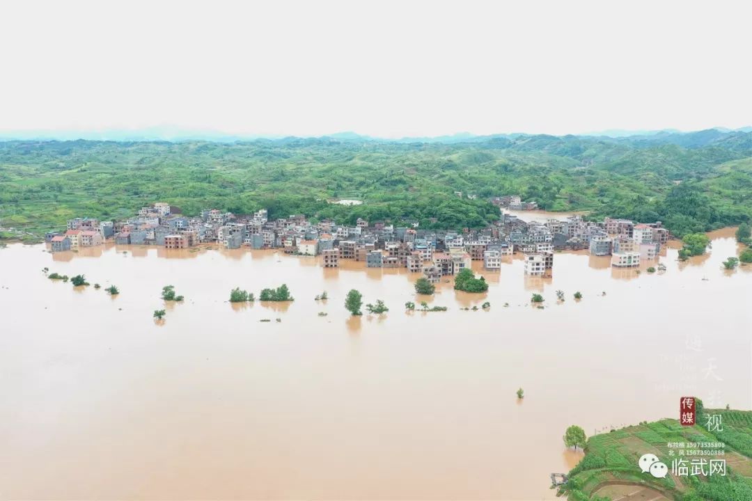 航拍连续暴雨临武多地涨水受灾