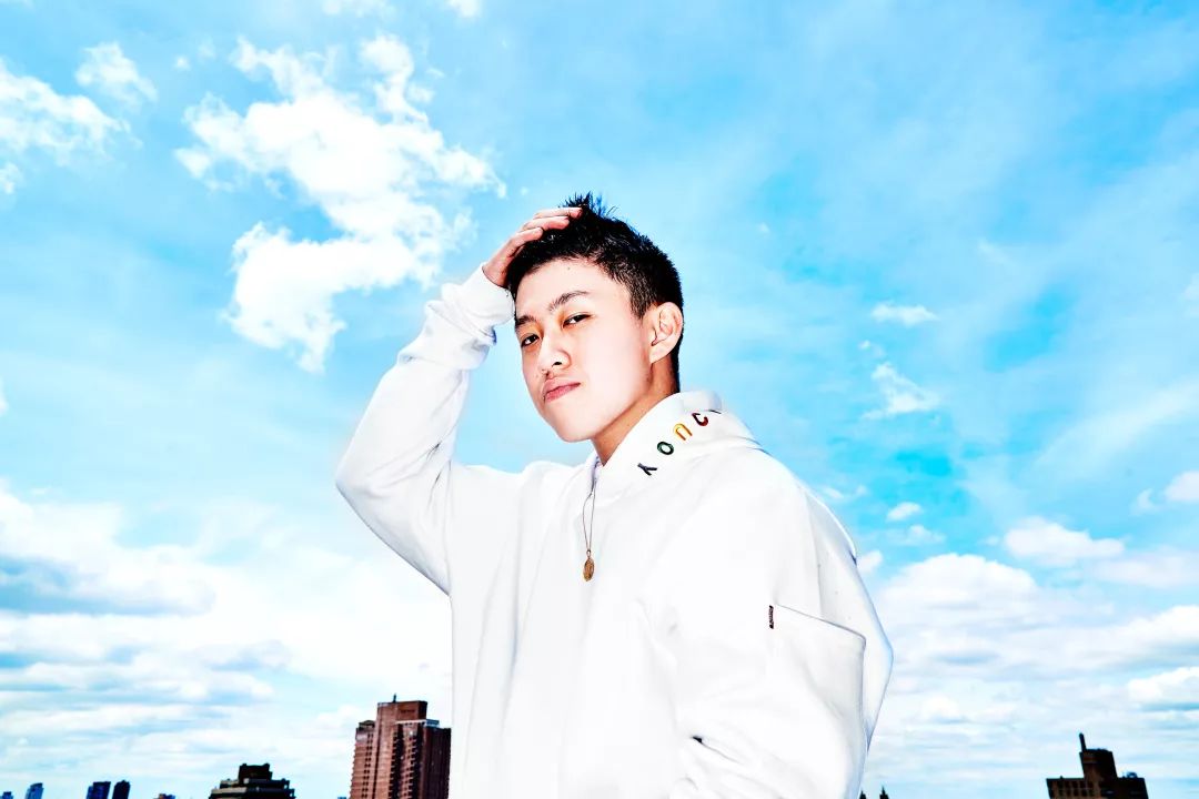 新说唱今晚开播?退学在家,自学成才的他才是亚洲最火的rapper