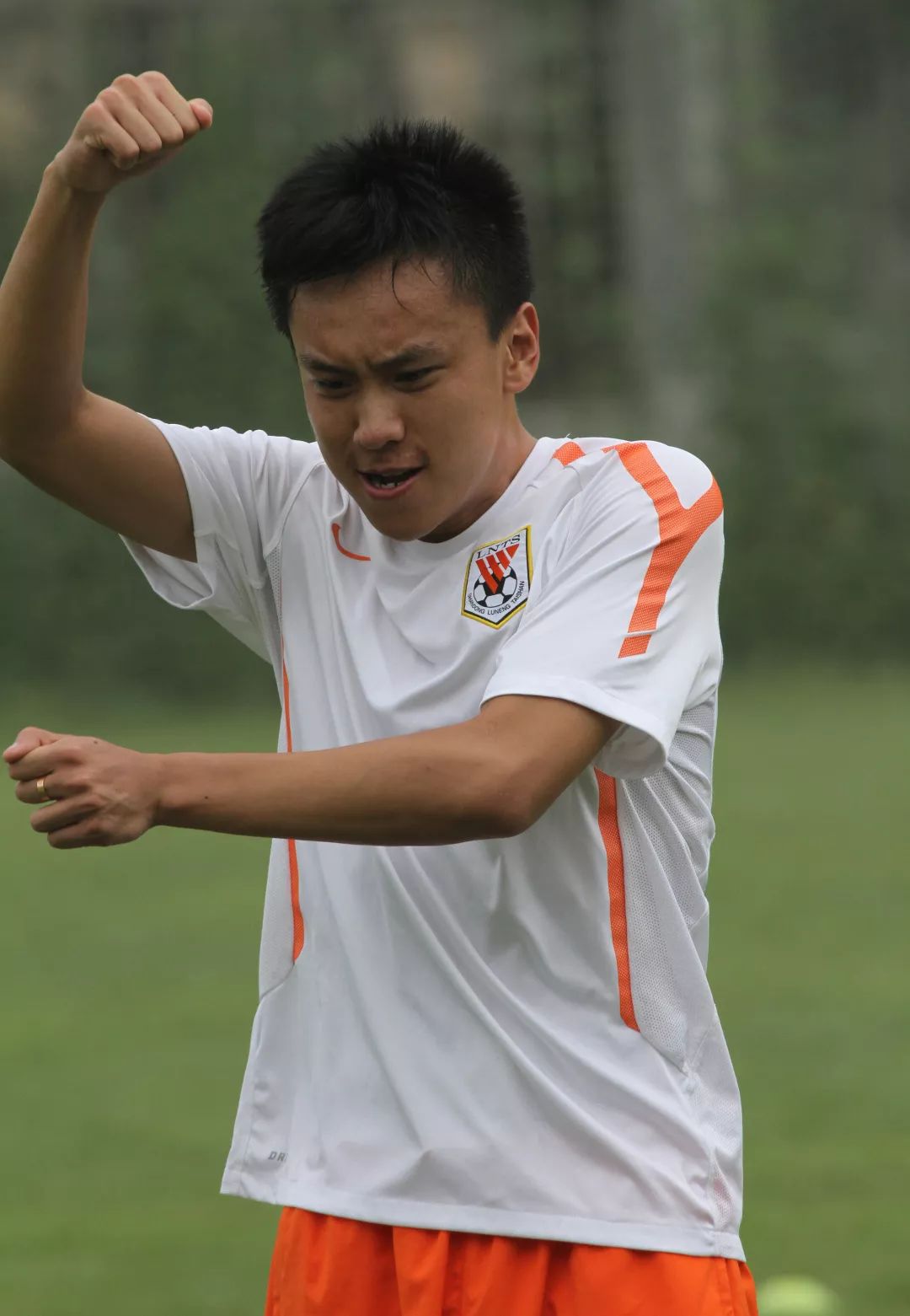 鲁训20年印象2011第四任主教练巴博萨上任足校游子重归母校