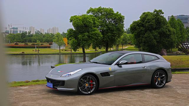 法拉利gtc4lusso t首试:试着说出你不买它的理由