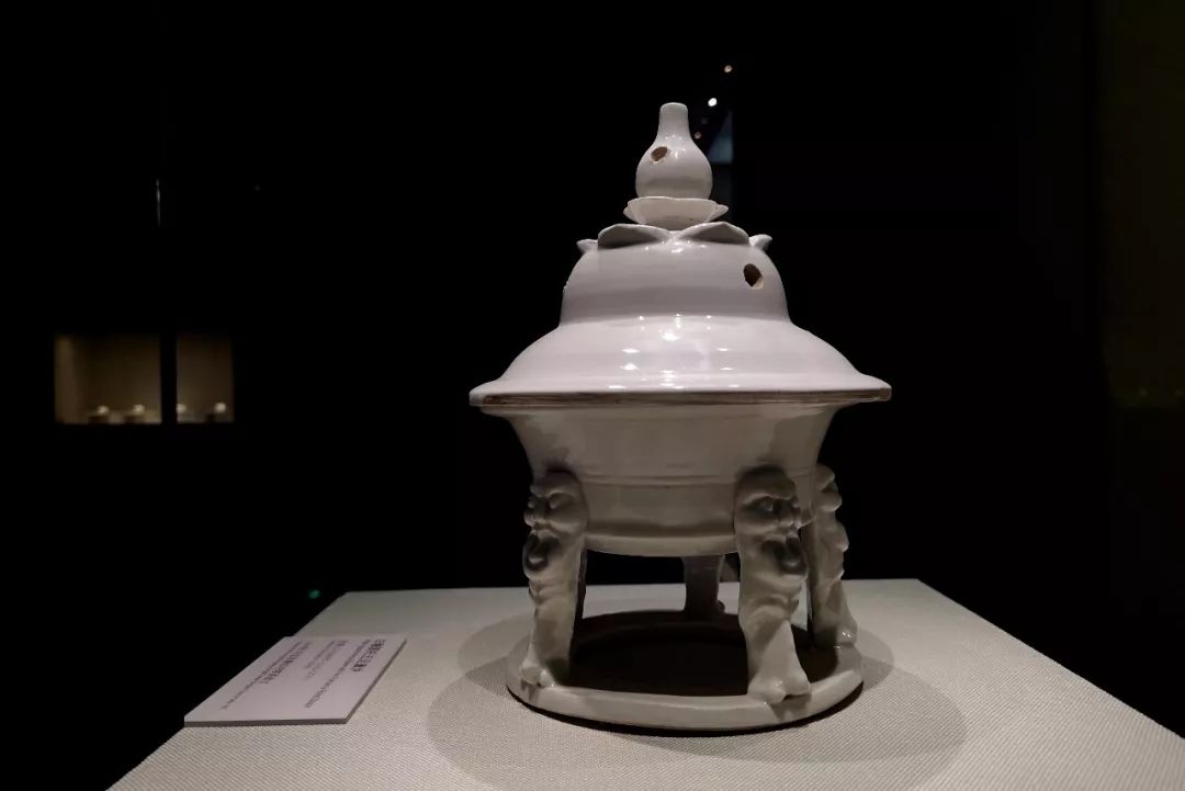 定窑瓷器的源起与发展请看定州博物馆藏品的展出