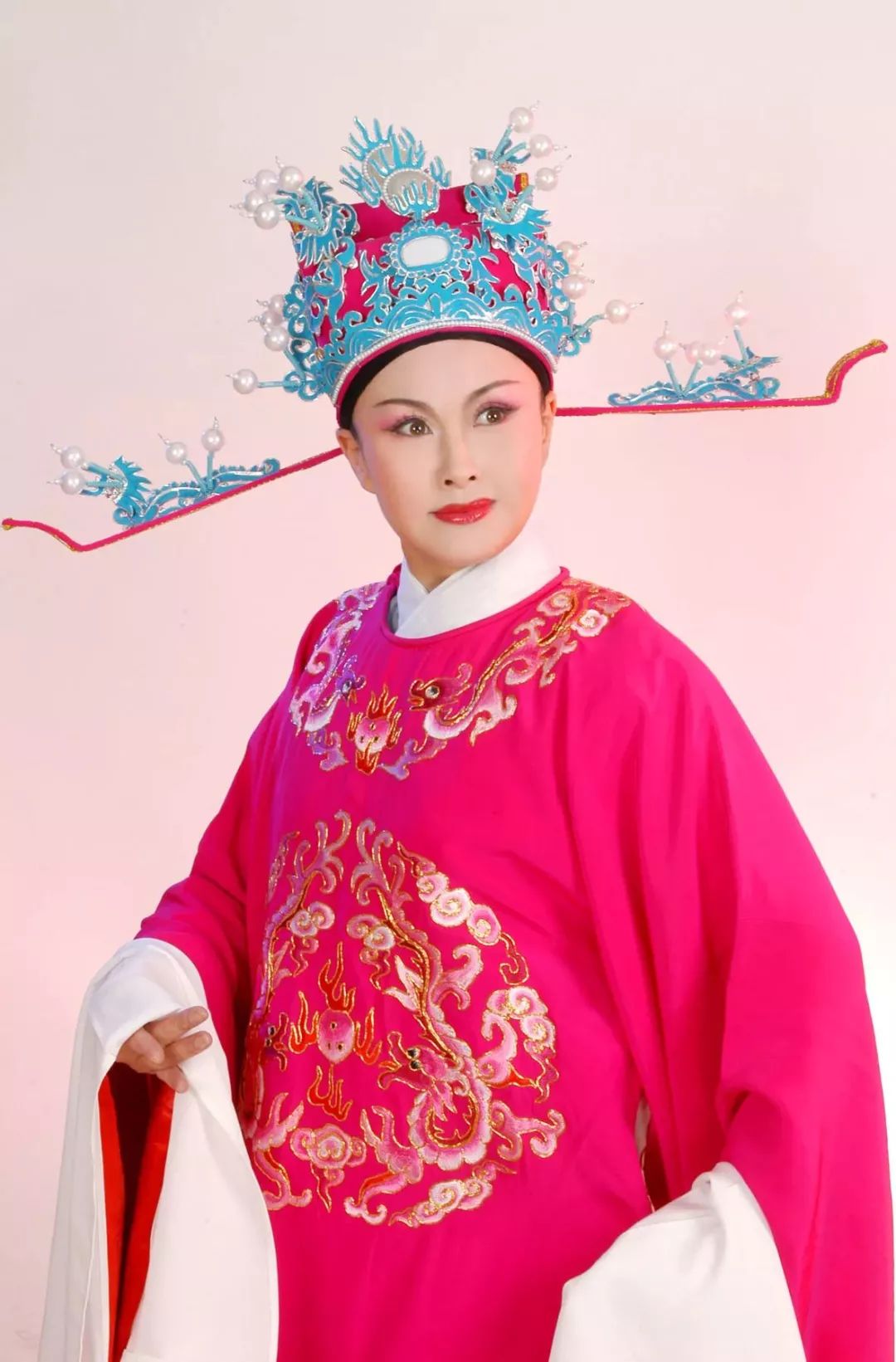 饰 苏映雪中国戏剧"梅花奖"获得者,国家一级演员,师承著名锡剧表演