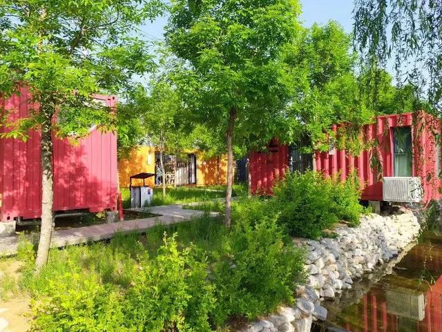 翼云柜族部落集装箱摇身一变成旅游新风尚