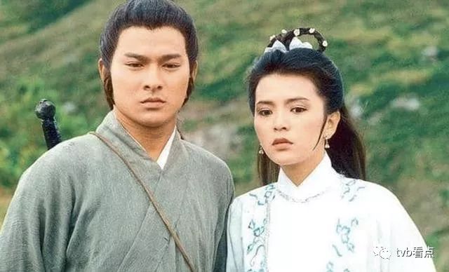 有两个版本最经典,除了李若彤版本外,陈玉莲在1983年与刘德华拍摄的