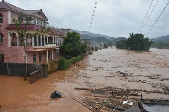 暴雨暴雨暴雨新一轮龙舟水再次袭韶6月9日13日新丰
