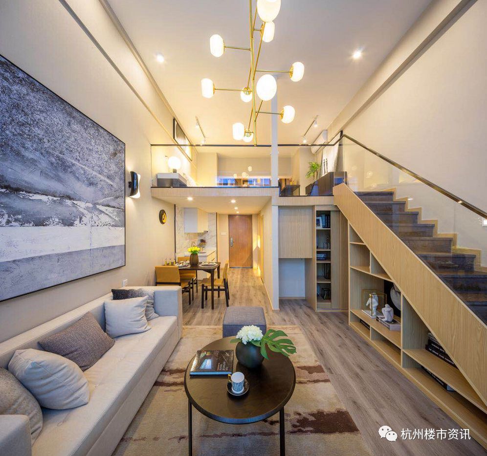 西湖区地铁旁公寓loft精装修即将清盘